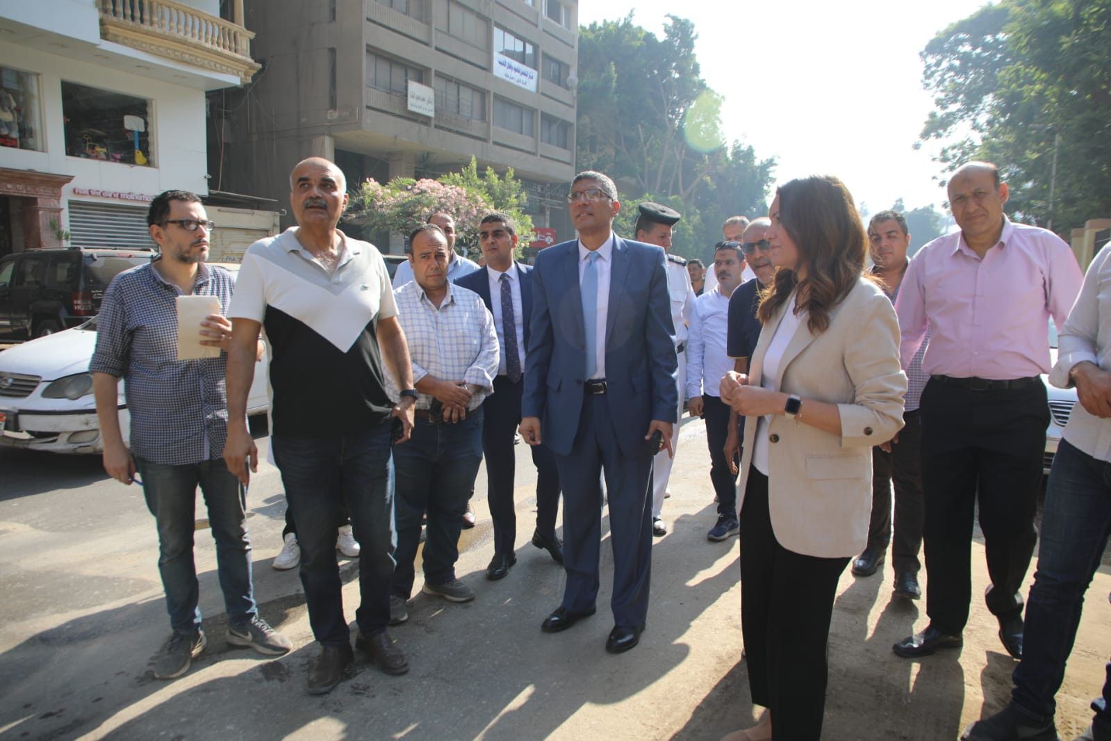 محافظ الجيزة يشدد على عدم المساس بأي مسطحات خضراء