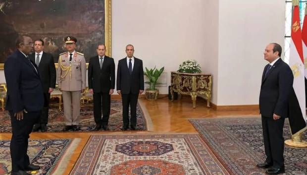 عقب تقديم أوراق اعتماده للسيسي.. سفير الصومال يشيد بمستوى العلاقات مع مصر