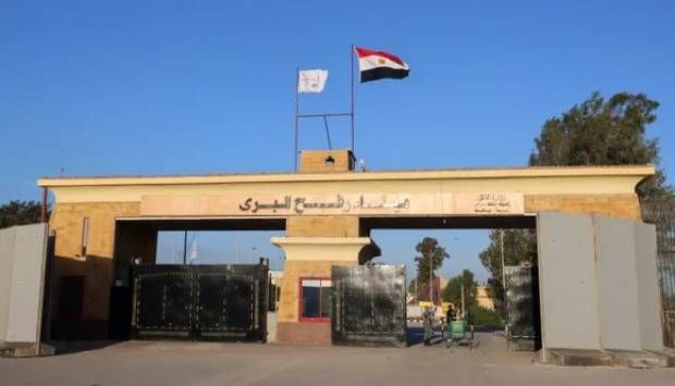 مراسل «إكسترا نيوز» يرصد تطورات الأوضاع في الجانب المصري من معبر رفح 