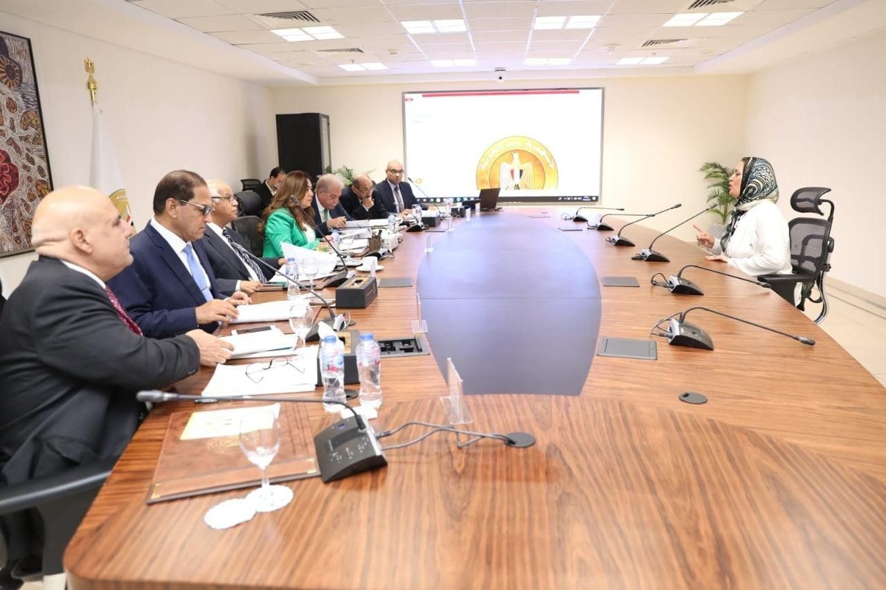 وزيرة التنمية المحلية ترأس لجنة مقابلات مسابقة القيادات لشغل 91 وظيفة