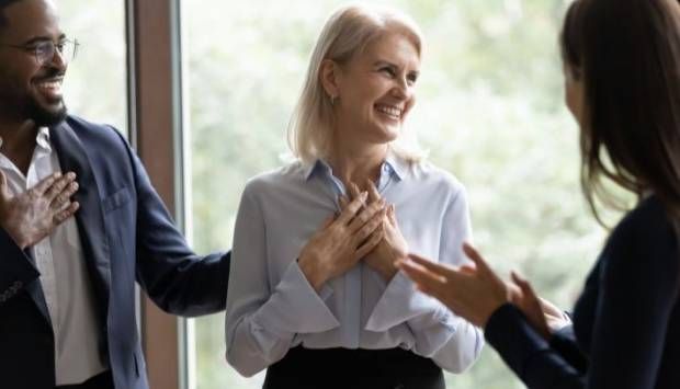 لكسب الحب والاحترام.. كيفية مراعاة مشاعر الآخرين