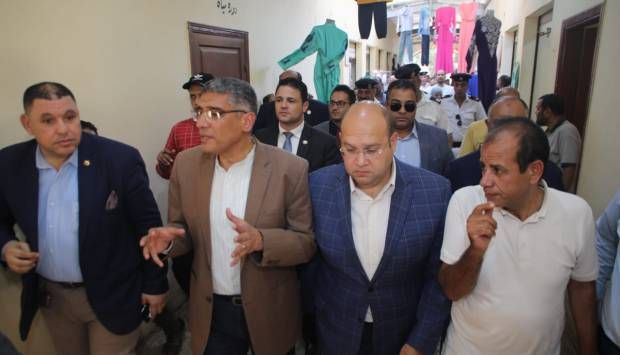 محافظ الجيزة يشدد على سرعة إنهاء إجراءات الحماية المدنية بسوق بن حزم (صور)