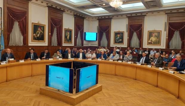 محافظ القاهرة: الالتزام بأعلى جودة في تنفيذ مشروعات الخطة الاستثمارية (صور)