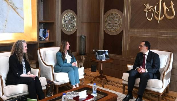 مدبولي للسفيرة الأمريكية: دور كبير لـ«USAID» في تطوير البنية التحتية