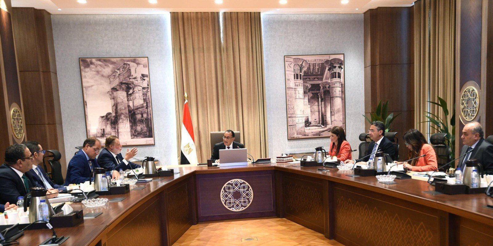 خفض التضخم وزيادة الاستثمار..تفاصيل أول اجتماع للمجموعة الوزارية الاقتصادية