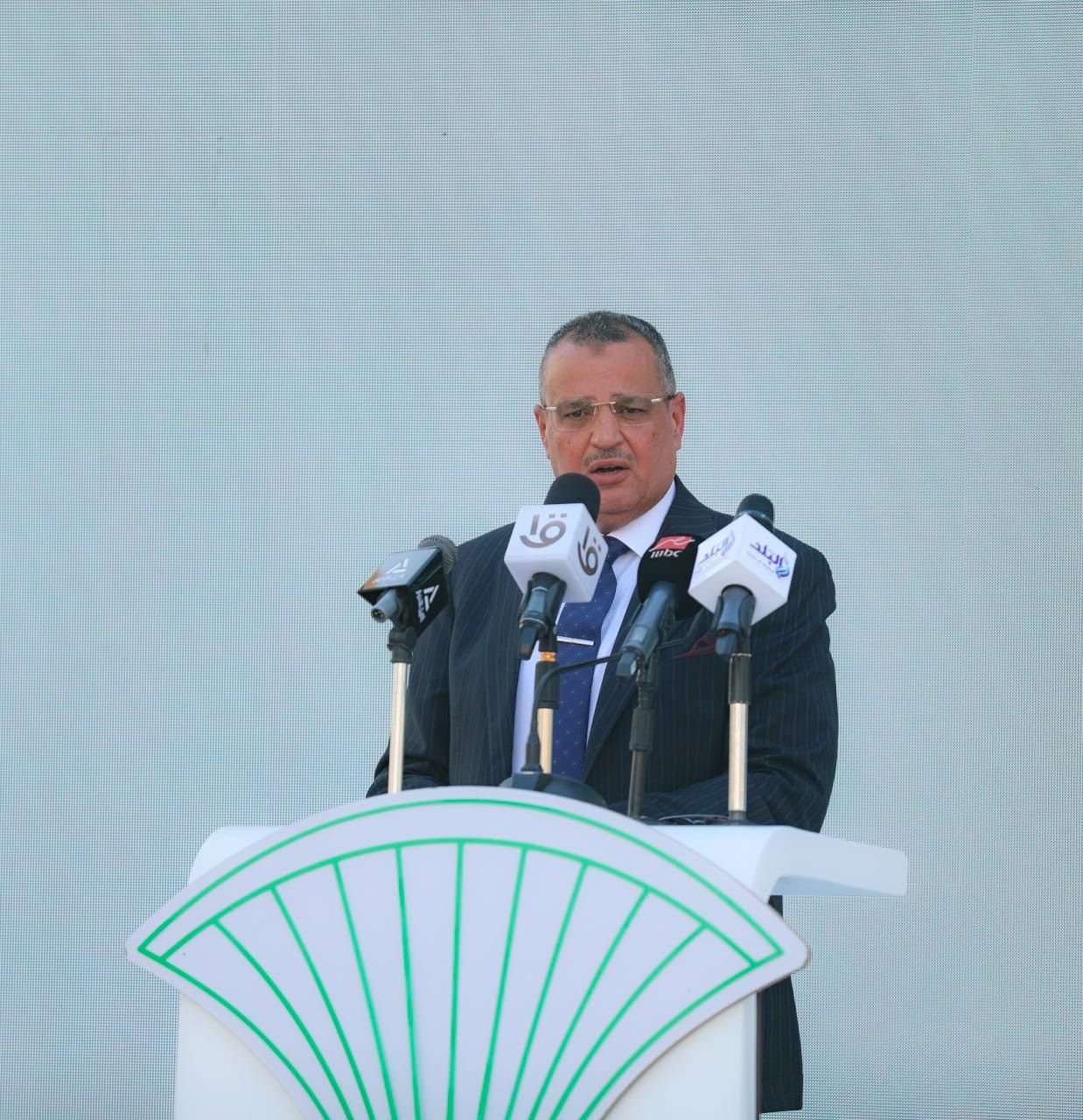 وزيرة البيئة: المجتمع المحلي البطل الحقيقي لتطوير المحميات والسياحة البيئية