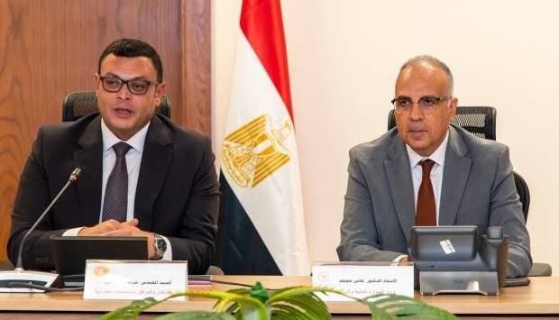 وزيرا الري والإسكان يؤكدان ضرورة توطين صناعة مستلزمات محطات التحلية