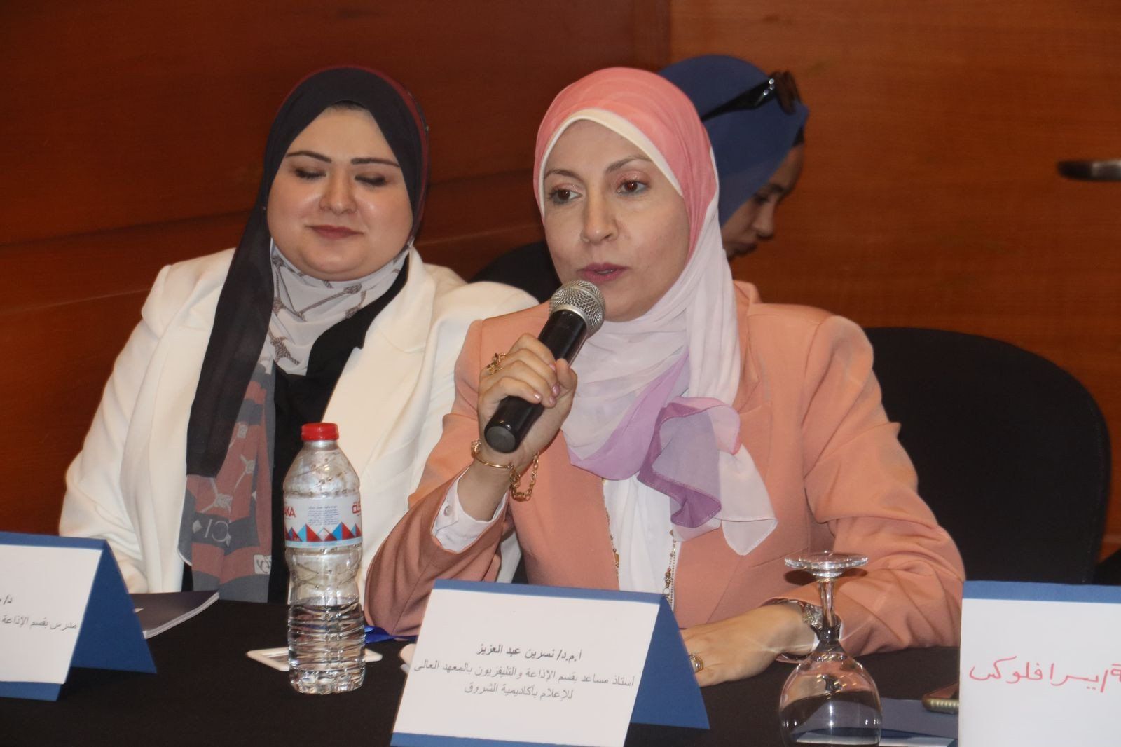 نسرين عبدالعزيز تشرح كيف استخدمت المتحدة تقنيات الذكاء الاصطناعي بالمسلسلات