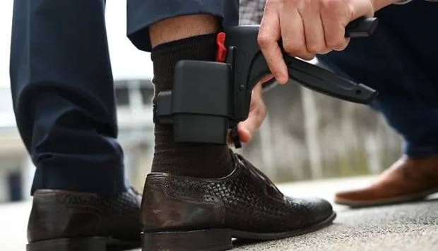 أساور إلكترونية في ألمانيا لمراقبة العنف المنزلي