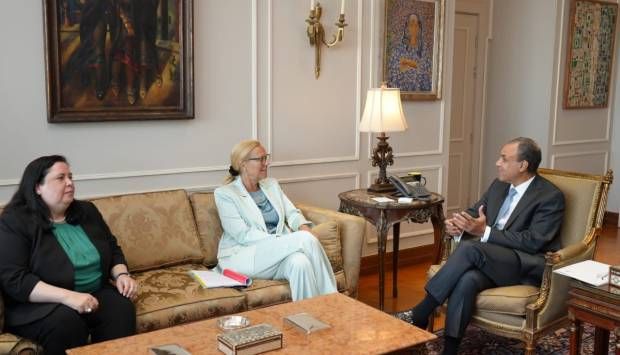 وزير الخارجية يعرب عن انزعاج وقلق مصر الشديدين من الوضع الكارثي بغزة