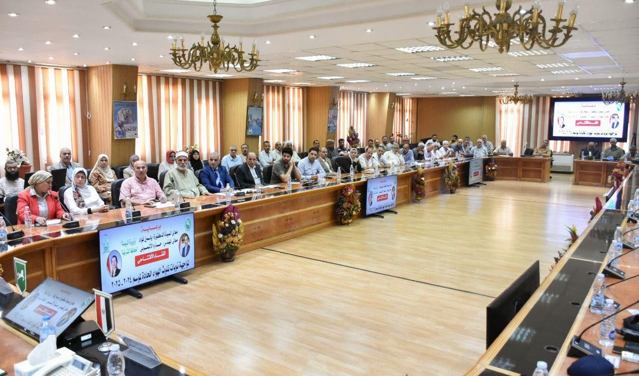 البيئة: ندوات توعوية لمواجهة ظاهرة حرق قش الأرز