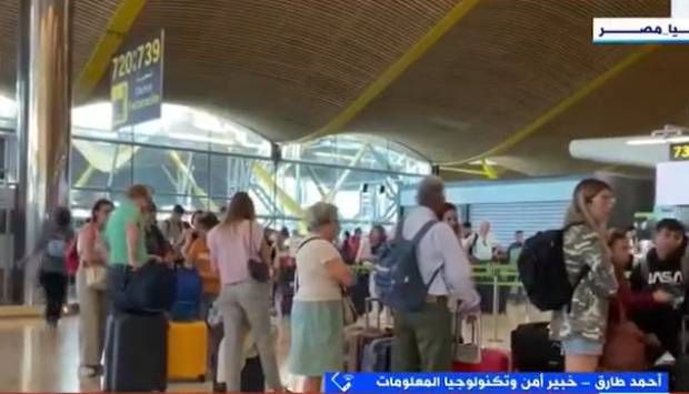 خبير: لا يوجد نظام تقني آمن وهناك خسائر كبيرة جراء العطل العالمي