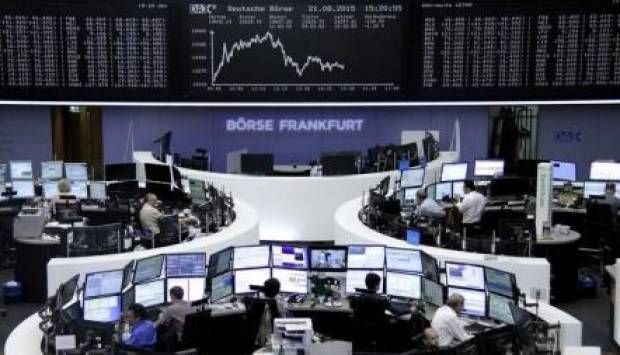 عاجل.. تراجع الأسهم الأوروبية في ظل تعرض عدد من البورصات لخلل تقني