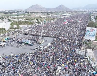 أخبار اليمن : صنعاء.. حشود مليونية تبارك عملية (يافا) وتعلن الاستنفار الشامل