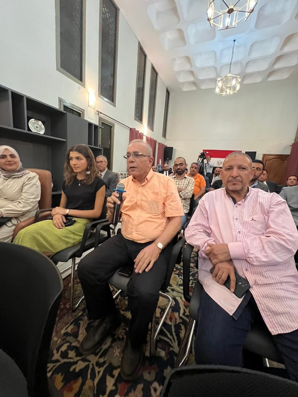 وزير الخارجية يلتقى ممثلين عن الجالية المصرية في رواندا