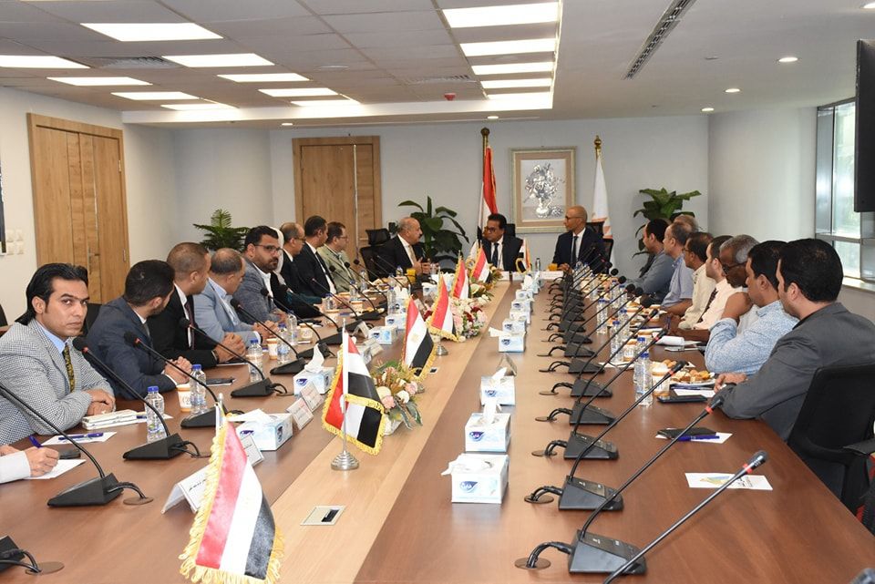 وزير الصحة يستعرض مبادرة 100 يوم صحة مع مجلس أمناء القاهرة الجديدة