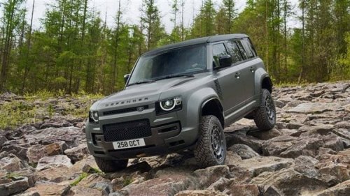 لاند روفر ديفندر 2025 Land Rover Defender تكشف النقاب عن مستقبل رفاهية سيارات الدفع الرباعي الفاخرة