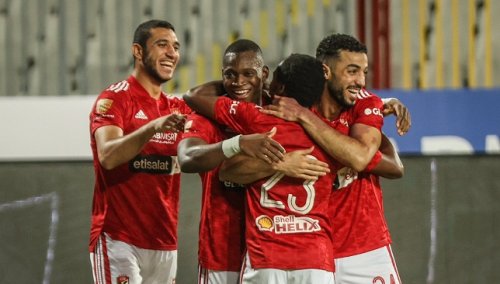 الحريف بره التتش .. " الأهلي " يمنح الضوء الأخضر لنجم الفريق للرحيل .. هارب من حجم الدكة !!