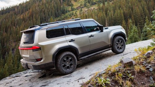 "وحش الطريق بمواصفات قياسية" سيارة لكزس GX550 2024 في السعودية أفضل خيار لمحبي المغامرات المختلفة والرحلات الطويلة