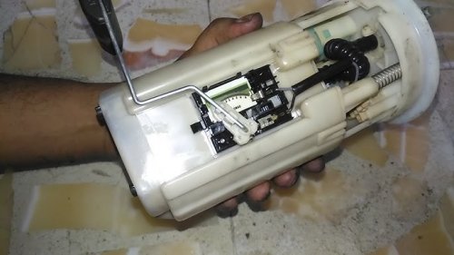 مشاكل مضخة البنزين.. تهدد أداء سيارتك