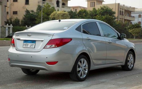 سيارة هيونداي أكسنت RB 2025 أم هيونداي إلنترا AD موديل 2025 .. اعرف السعر والميزات والمقارنة في السعودية