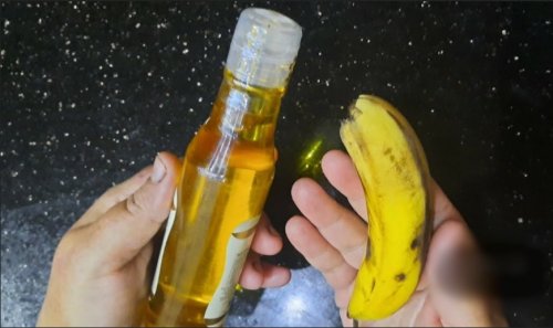 للكبار فقط.. تعالي اقولك على وصفة زيت الزيتون السحرية استخدميها يوميا بهذا الطريقة لمدة 7 أيام وشاهدي النتيجة.. حياتك الزوجية ستتغير 365 درجة!!