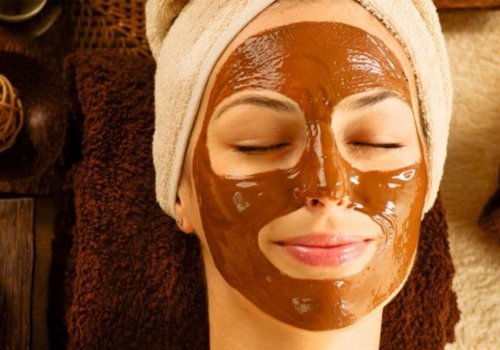 لن تصدقي معجزة كريم الفازلين والقهوة لتبييض الوجه وشد التجاعيد هيخليكي بنت في العشرين مهما كان عمرك