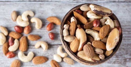 "احذروا: مكسرات قد تكون سم قاتل! كيف تحافظون على سلامة عائلتكم"