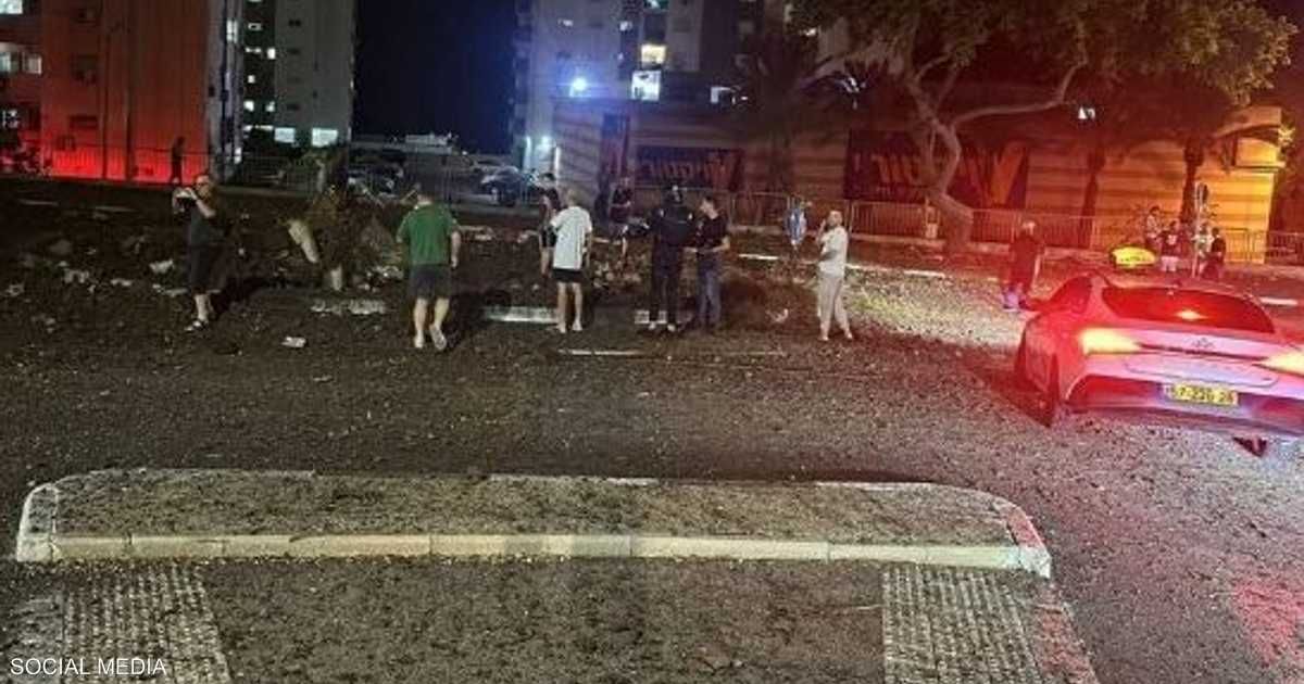 العالم اليوم - بالفيديو.. هجوم صاروخي لحزب الله على حيفا