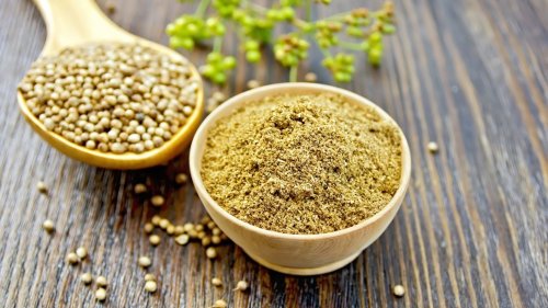 "معجزة في مطبخك!"..عشبة سماوية تحطم الحصوات، تخفض السكر التراكمي، تُطهّر الكبد وتُقوّي الكلى!