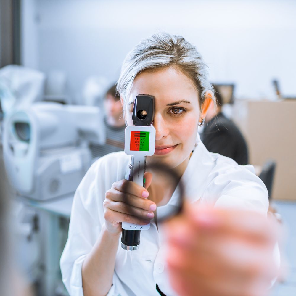 في يوم البصر العالمي: كيف تحافظين على صحة عينيكِ؟