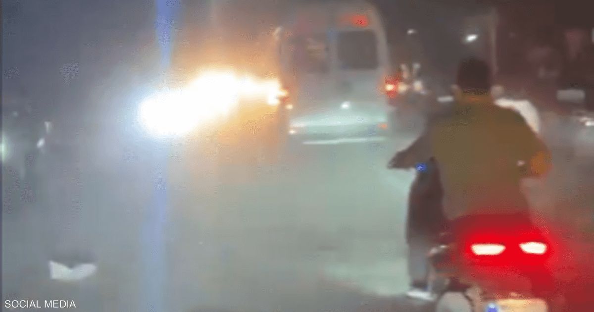 العالم اليوم - فيديو.. قتلى بغارة إسرائيلية قرب مستشفى الحريري في بيروت