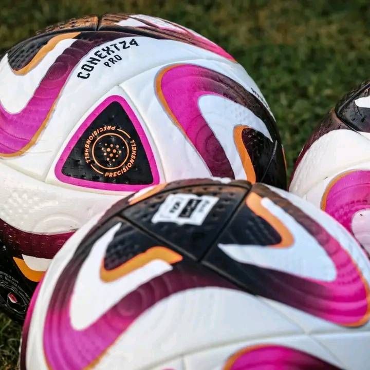 الأهلي يعلن عن الكرة الرسمية فى كأس الإنتركونتيننتال.. صور