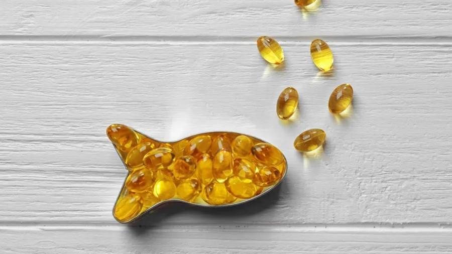 تعرفي على فوائد زيت السمك لصحتك العامة