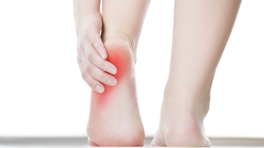 أصبت بألم شديد في منطقة العرقوب، وشخصت الحالة بتمزق الوتر الأخيلي، أرجو الإفادة ؟