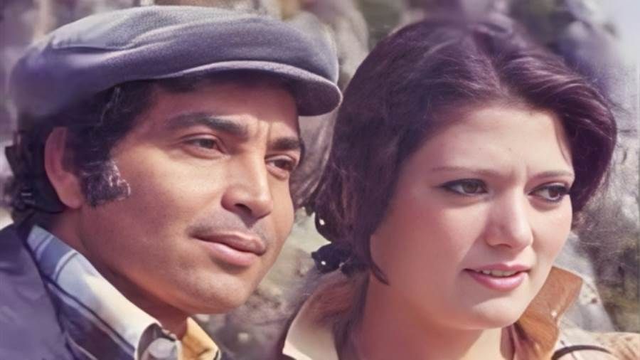 شمس البارودي تودع زوجها حسن يوسف لمثواه الأخير شيعت جنازة النجم الراحل حسن يوسف بعد عصر الثلاثاء من مسجد الشرطة وسط حضور عدد من النجوم.ظهرت النجمة المعتزلة إقرأ المزيد