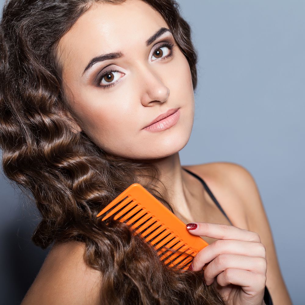 للحفاظ على صحة وجمال شعركِ: تعرفي معنا على سُبل الوقاية من سعفة الرأس