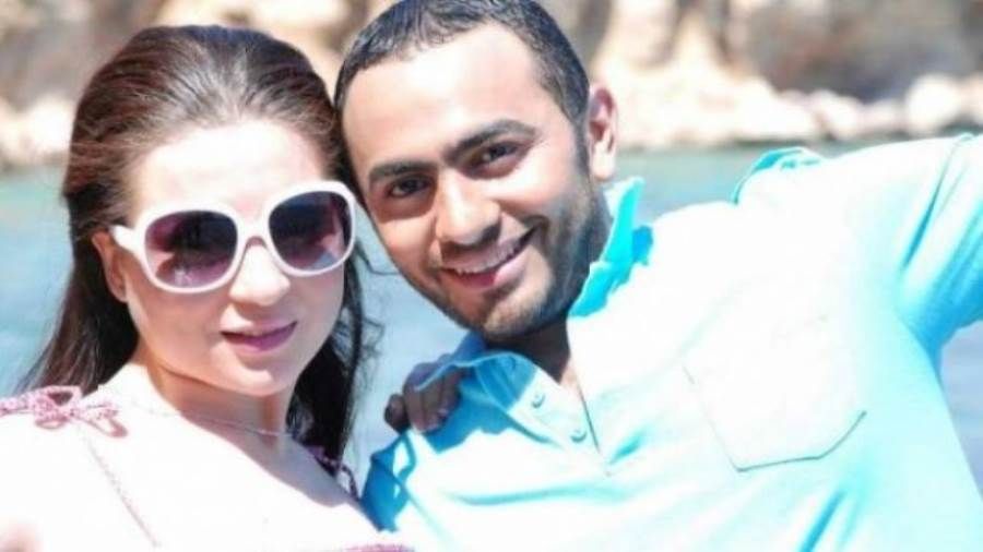 تامر حسني يطالب الجمهور بالدعاء لوالدة مي عز الدين كشف النجم تامر حسني عن تدهور الحالة الصحية لوالدة النجمة مي عز الدين وكتب تامر حسني عبر خاصية Stories عبر تط إقرأ المزيد