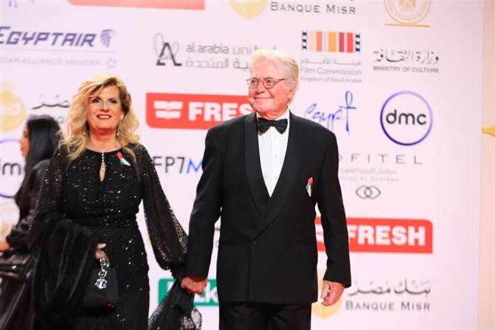 بدء توافد النجوم على السجادة الحمراء لحفل افتتاح مهرجان القاهرة السينمائي 2024 بدأ توافد النجوم على السجادة الحمراء لحفل افتتاح مهرجان القاهرة السينمائي في دورته الـ45.وصل رئيس المهرجان حس إقرأ المزيد