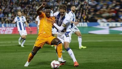 ريال مدريد يشدد الخناق على برشلونة