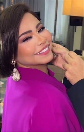شيرين عبد الوهاب تتألق بفستان واسع من "فالنتينو".. صور التقت الفنانة شيرين عبد لوهاب بجمهورها في الكويت بعد غياب وأحيت مساء الجمعة 29 سبتمبر حفلا غنائيا هناك.أطلت إقرأ المزيد