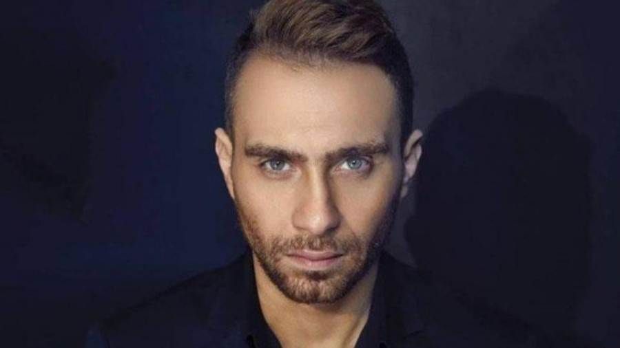 حسام حبيب يدافع عن شيرين عبد الوهاب.. ويهاجم شقيق محمد رحيم هاجم الفنان حسام حبيب تصرفات شقيق الملحن الراحل محمد رحيم معبرا عن دهشته من أسلوبه بعد وفاة شقيقه.وقال حبيب إقرأ المزيد