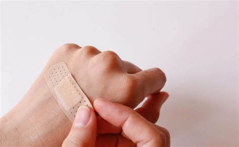 تفسير الجرح في الحلم رؤيا انجرحت في المنام