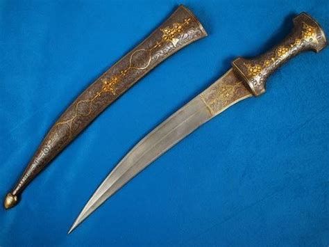 تفسير الخنجر في الحلم و الطعن بالخنجر في المنام