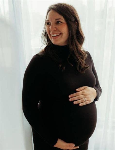 تفسير الخطوبة في الحلم للبنت العزباء