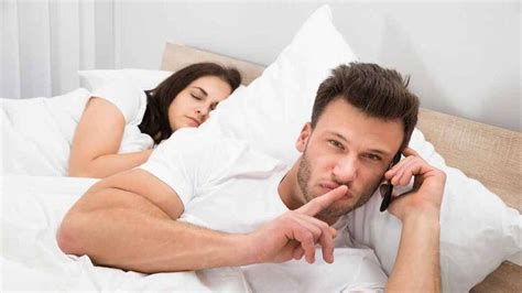 تفسير الزوج مريض في الحلم و رؤية موت الزوج في المنام