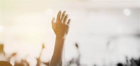 تفسير الحقيبه السوداء في الحلم رؤية الحقيبه باللون الاسود في المنام