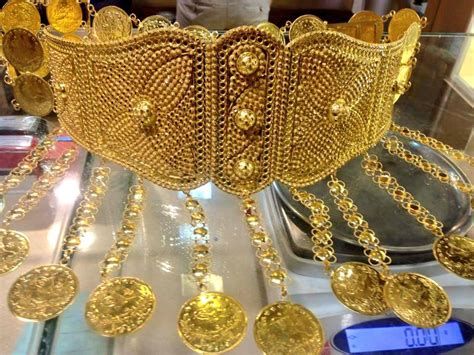 تفسير الحزام الذهبي في الحلم رؤيا حزام مصنوع من ذهب