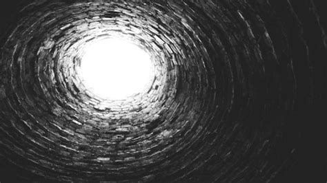 تفسير الحفره في المنام و السقوط في الحفرة في الحلم