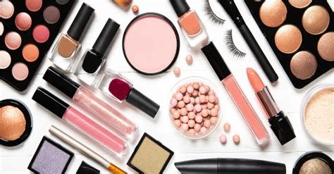 تفسير أدوات المكياج في المنام